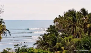 las flores beach